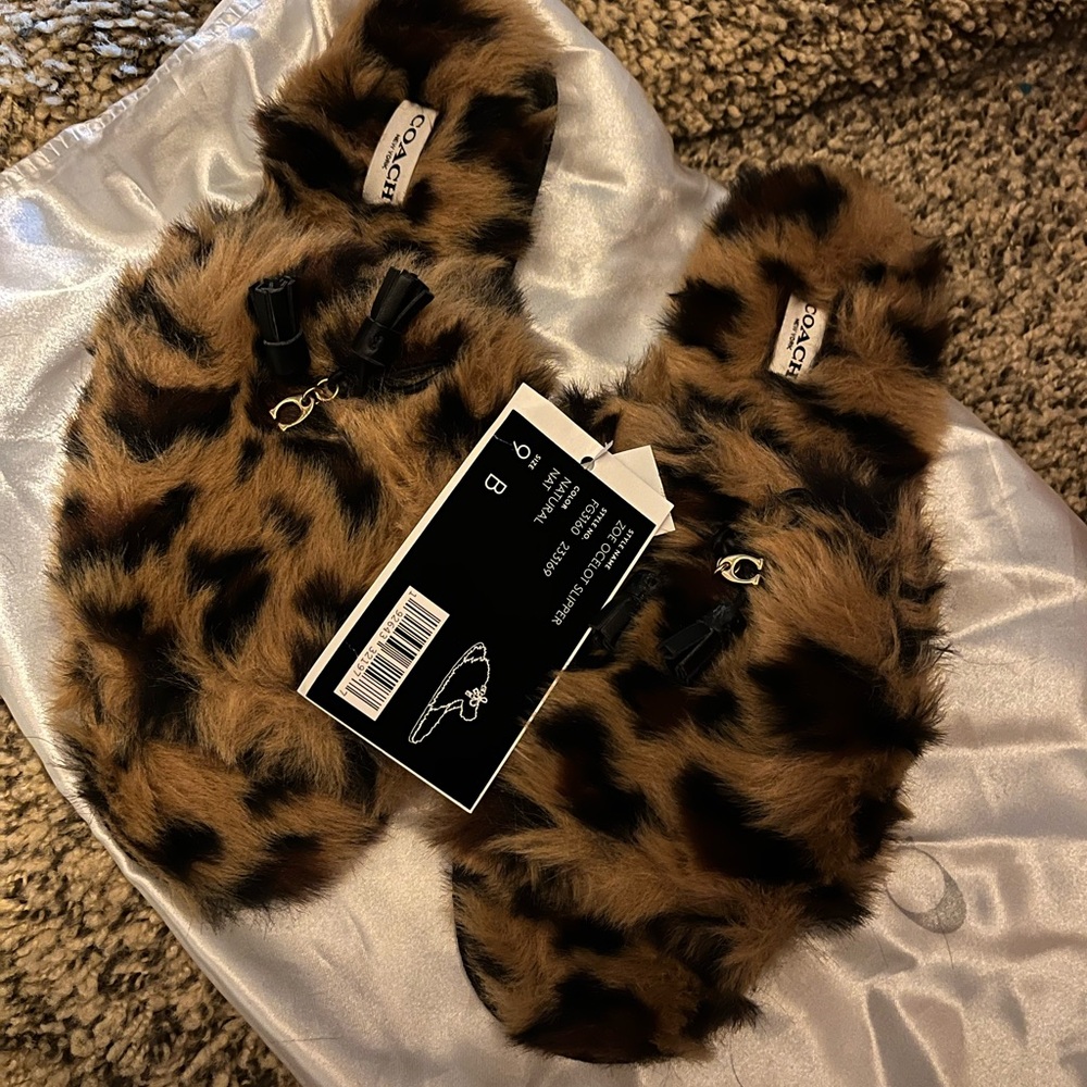 COACH Cheetah Print Slippers W/ Charm Size 9